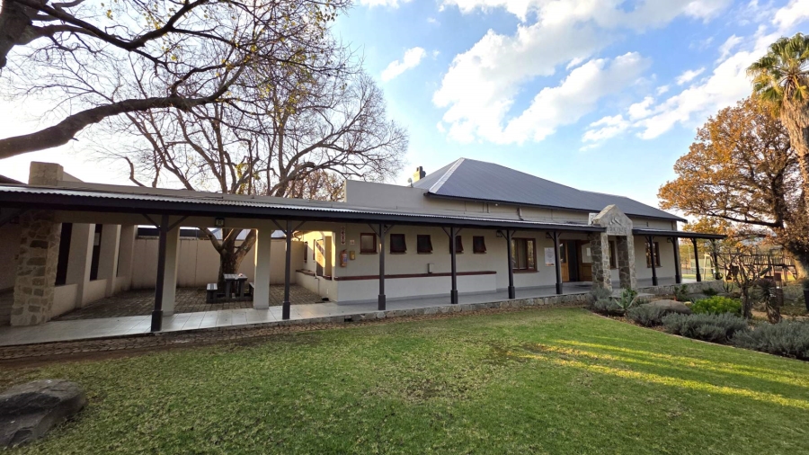 2 Bedroom Property for Sale in The Coves North West